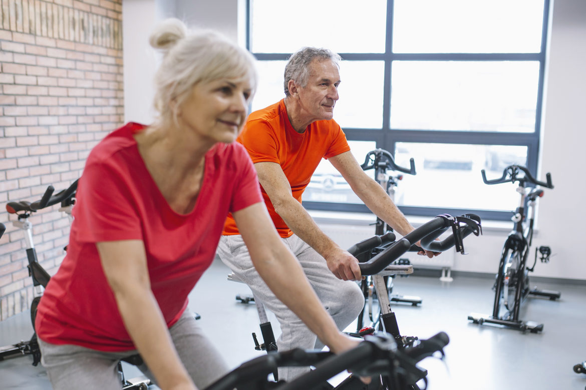 seniorzy, styl życia, sport, aktywność fizyczna