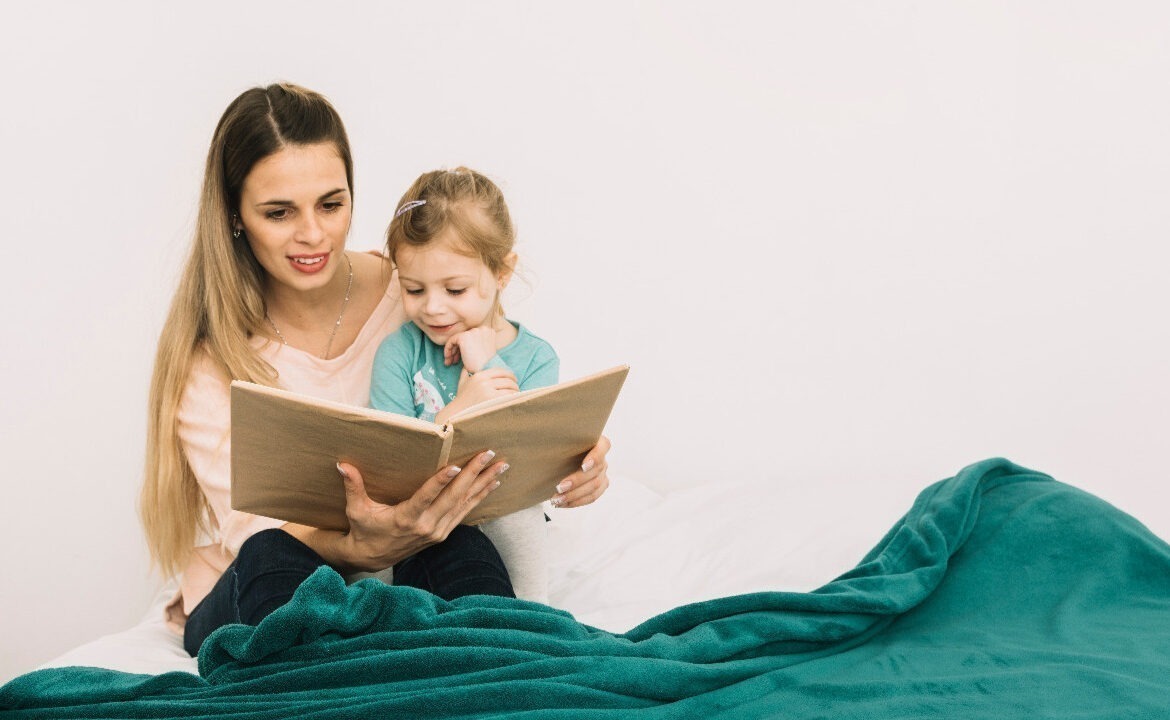 pacjent; dziecko rozwój dziecka, ruch dziacko, czytanie dziecku; czytanie